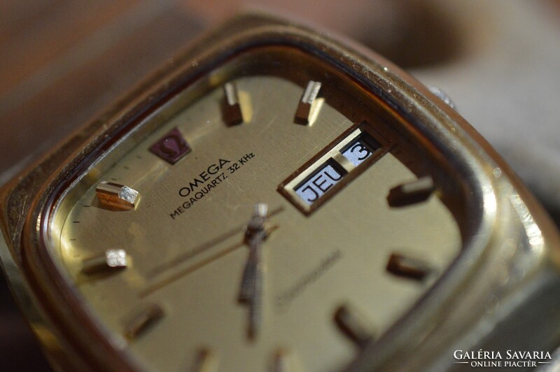 Omega Seamaster Megaquartz