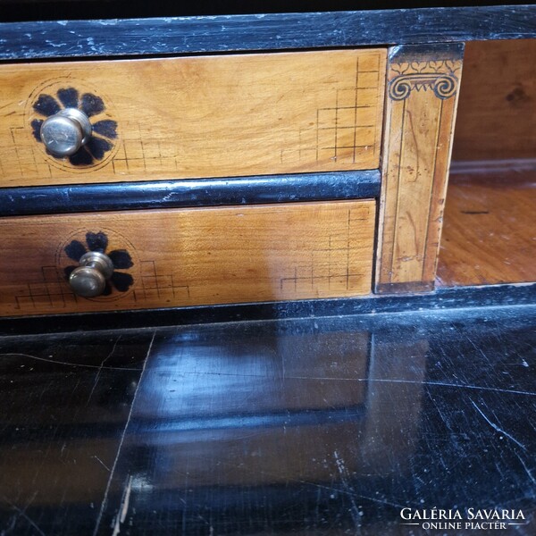 Biedermeier írókomód