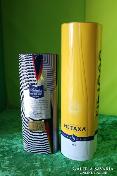 Gyűjtőknek ! Metaxa Ballantines fémdoboz