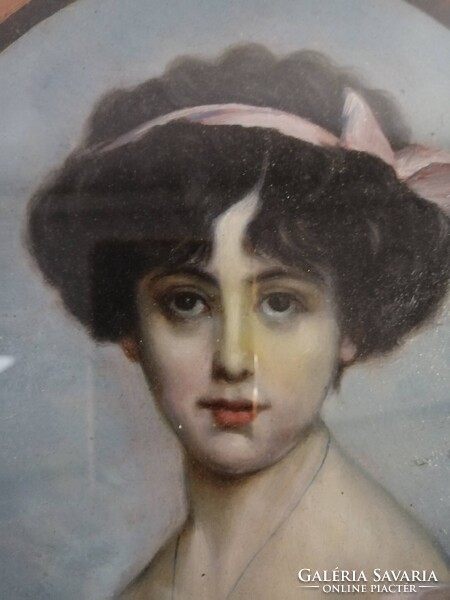 GYÖNYÖRŰ HÖLGYPORTRÉ - KERETEZETT ALKOTÁS FELOLDATLAN JELZÉSSEL
