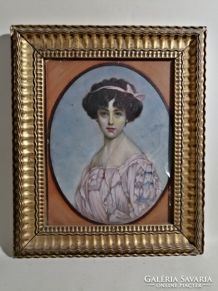 GYÖNYÖRŰ HÖLGYPORTRÉ - KERETEZETT ALKOTÁS FELOLDATLAN JELZÉSSEL