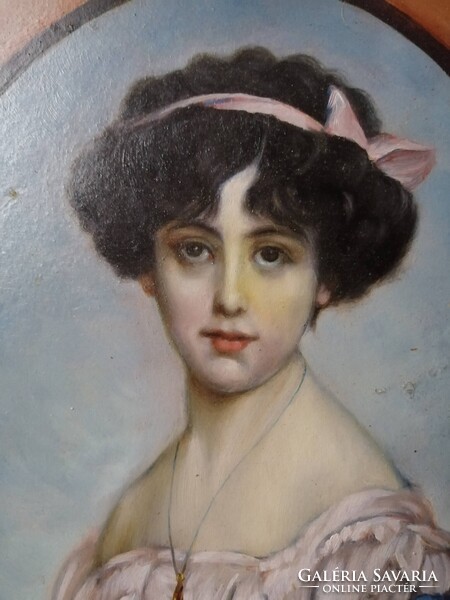 GYÖNYÖRŰ HÖLGYPORTRÉ - KERETEZETT ALKOTÁS FELOLDATLAN JELZÉSSEL