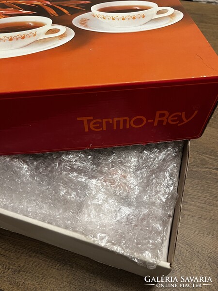 Termo-Rey 6 személyes teáskészlet eredeti dobozában.
