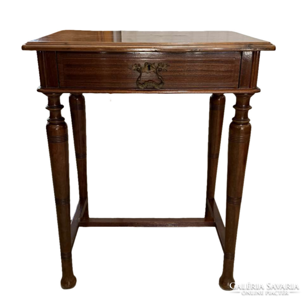 Antik egy fiókos téglalap alakú konzolasztal, lerakó -, vagy varróasztal