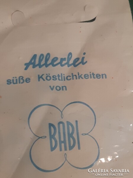 Babaházi edények és Barbis reklámtáskák