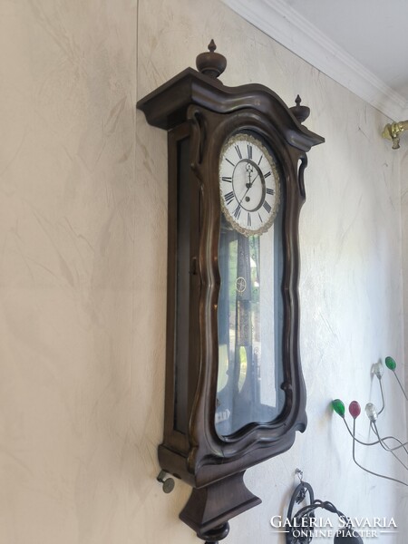 Biedermeier hegedűtok Falióra, könyvtár óra 1800-as évek. Rövid ingàs ritkaság díszes ringgel !
