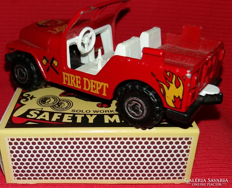 Régi még Francia gyártmányú MAJORETTE 1 :46 JEEP fém kisautó képek szerint ( NAGY MÉRET- KING SIZE )