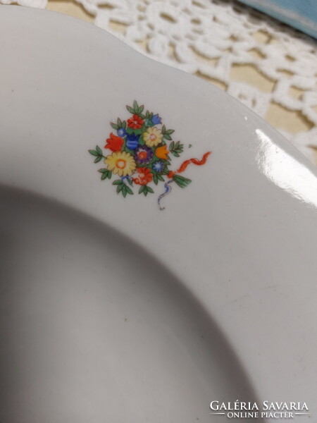 Zsolnay, régi ritka mély tányér, szép kapa-virág mintás