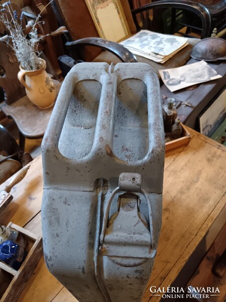 Wehrmacht üzemanyag kanna 20 literes 1943, katonai marmon kanna