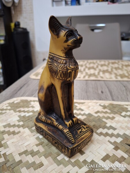 Egyiptomi Szent Macska.Műgyantából.
