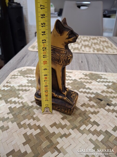 Egyiptomi Szent Macska.Műgyantából.