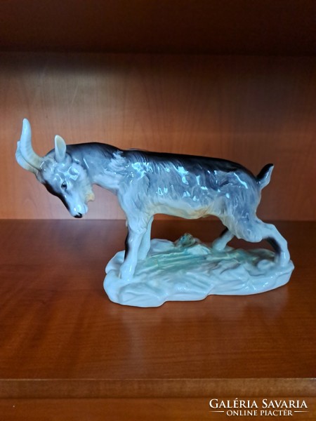 Hibátlan ritka porcelán kecske