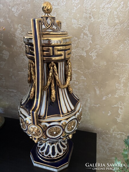 Antik Sèvres-stílusú porcelán váza August Bauscher-től – különleges gyűjtői darab!