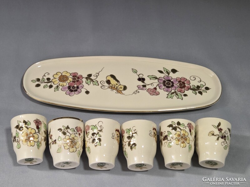 Zsolnay kézzel festett pillangós porcelán pálinkás készlet porcelán tálcájával