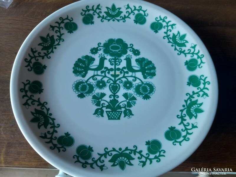 Porcelán Népi tányér falra akasztható 3 db a licit az egészre vonatkozik.