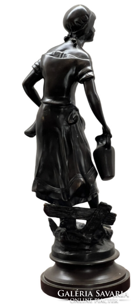 L&P Moreau, Vízhordó lány bronzszobor