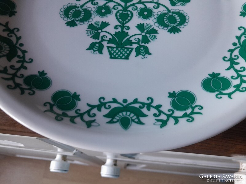 Porcelán Népi tányér falra akasztható 3 db a licit az egészre vonatkozik.