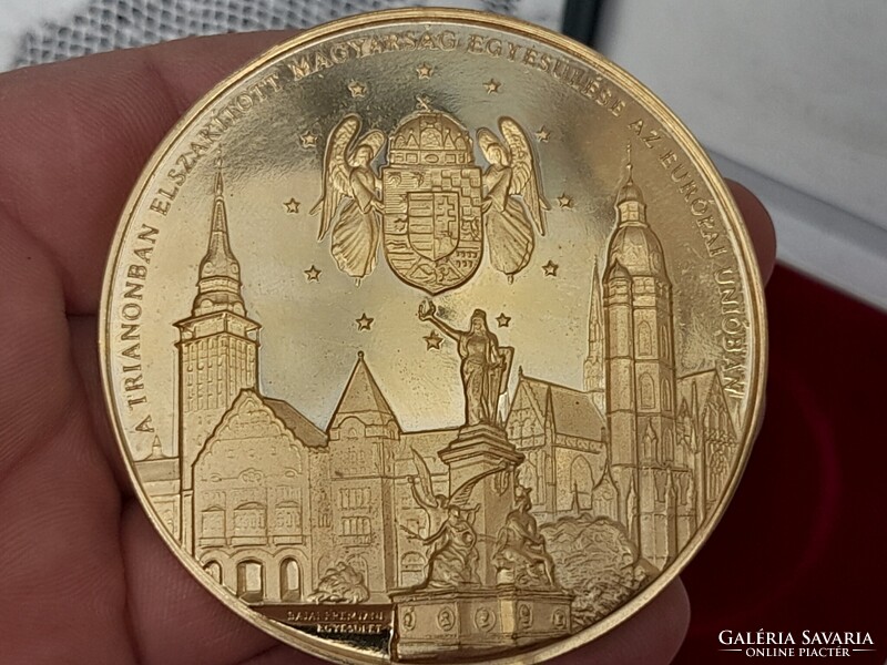 Szent István király kijelöli a magyar állam határait" emlékérem Óriási Aranyozott Bronz 2000