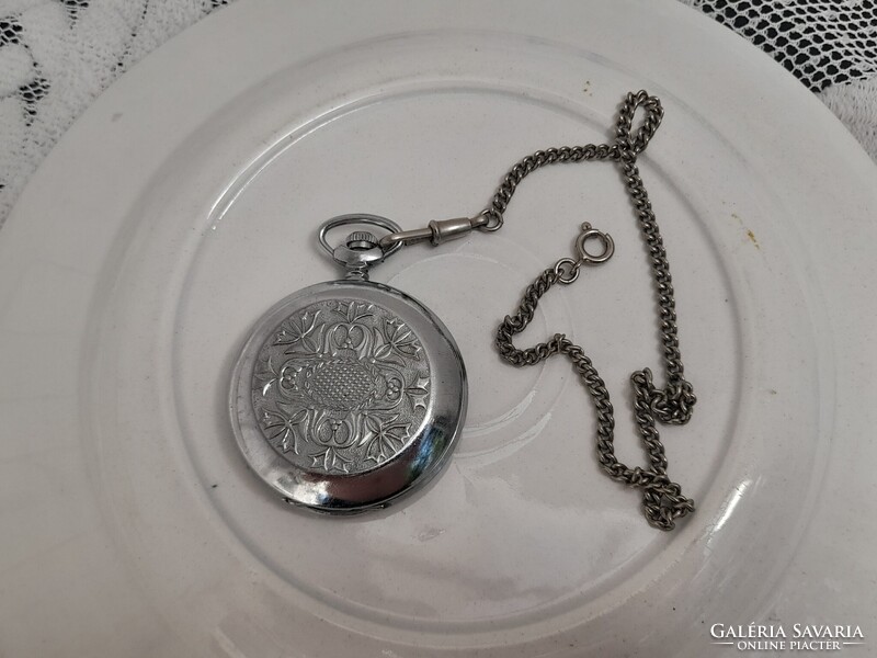 1,-Ft Meseszép Molnija gyűjtői állapotú zsebóra + zsebóralánc