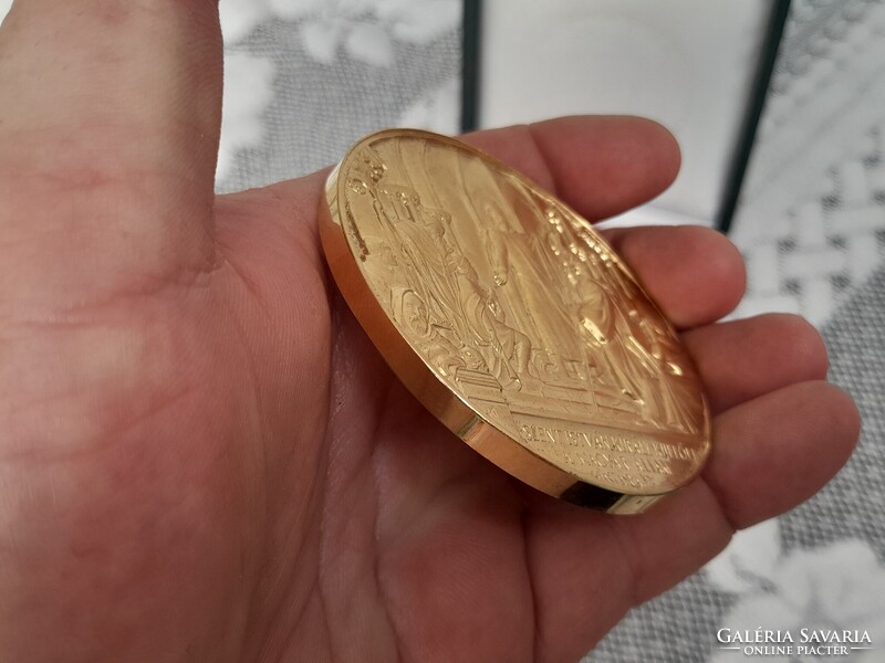 Szent István király kijelöli a magyar állam határait" emlékérem Óriási Aranyozott Bronz 2000