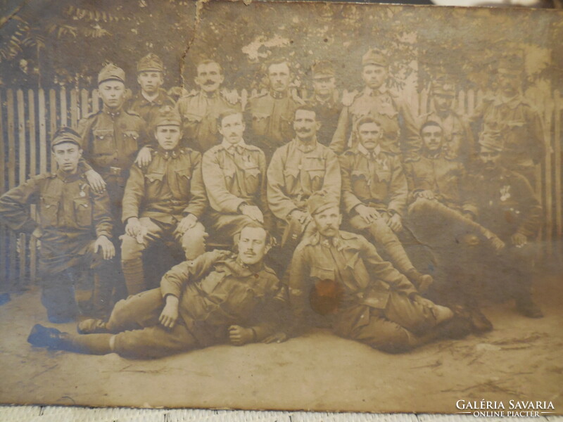 I. v.háburús  katonai csoport kép , magyar bakák , fotó , 14 x 9 cm