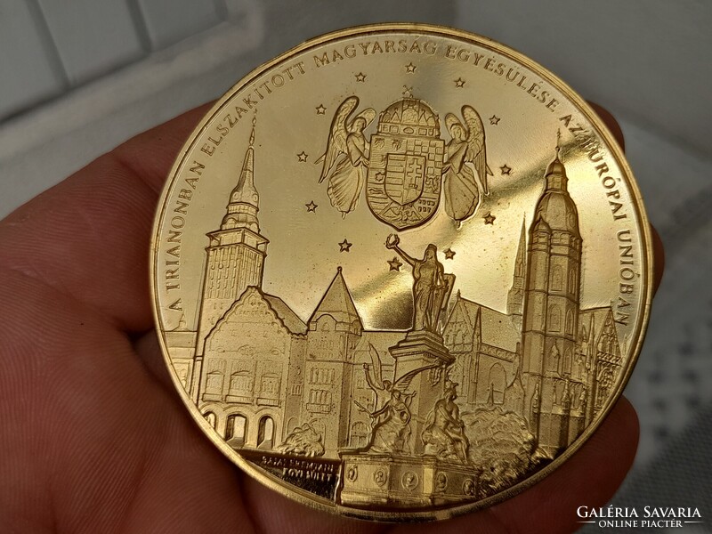 Szent István király kijelöli a magyar állam határait" emlékérem Óriási Aranyozott Bronz 2000