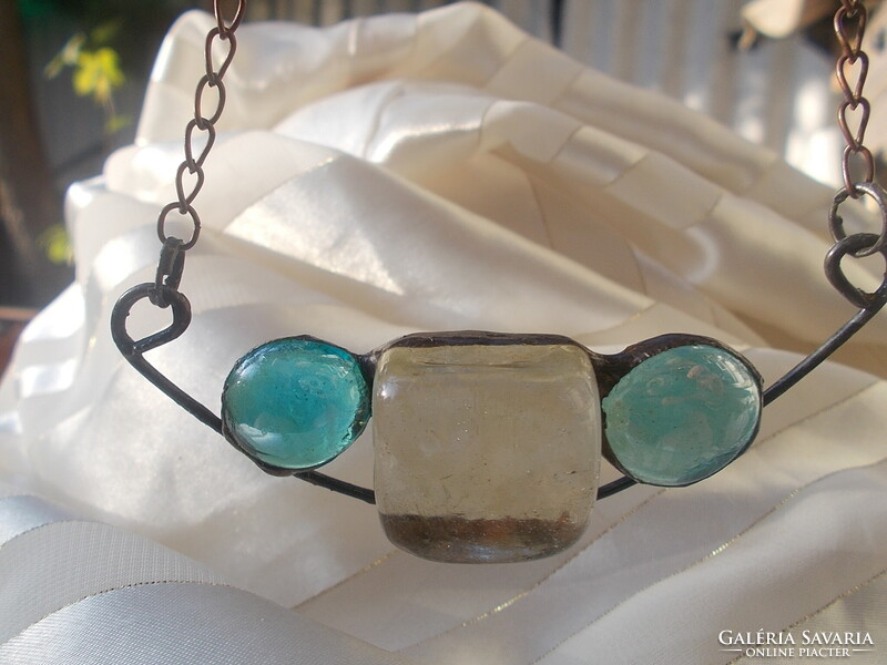 Üvegolvasztásos, forrasztott EGYEDI nyakék