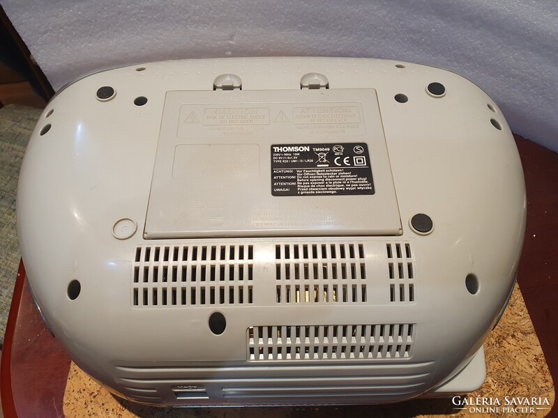 Retro Thomson TM9049 rádiósmagnó kazetta boombox sétálómagnó hi-fi 25