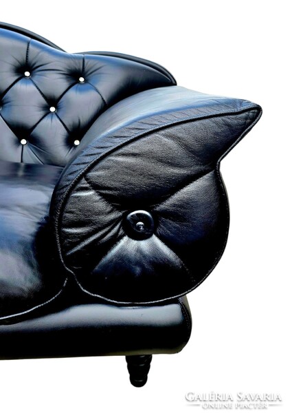 Exluzív Swarovski gombos luxus Olasz chesterfield jellegű bőr ülőgarnitúra B237