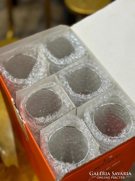 Laurent-Perrier pezsgőhűtő ajándékszett 6 kristálypohárral – bőrdíszítéses nemesacél veder, exkluzív