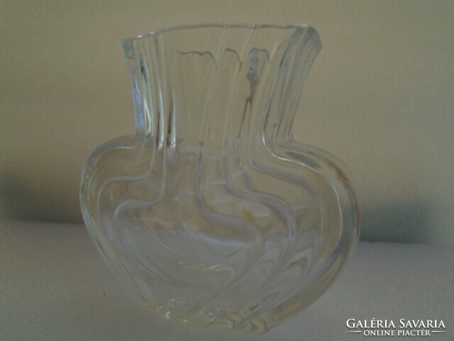 Gyönyörű, vintage  SKRUF Royal Krona 100% ólomkristály üvegváza Lars Hellstentől.