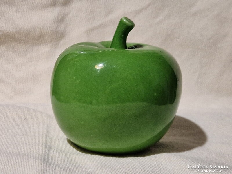 Mázas kerámia alma figura hibátlan állapotban 9 cm. magas