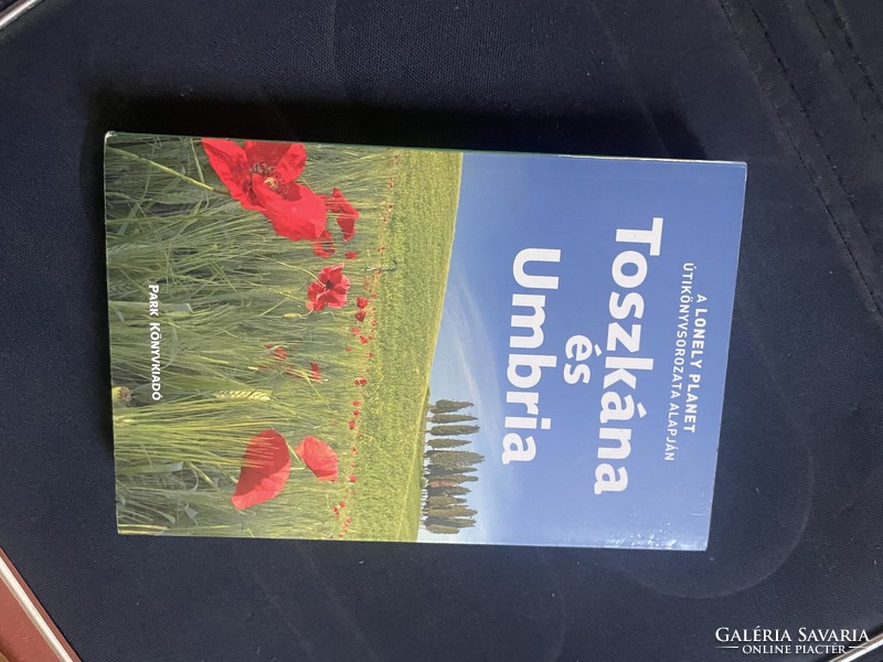 Toscana és umbria  című könyv utazás turisztika