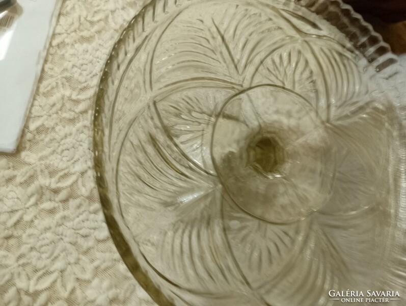 Üveg talpas torta tál