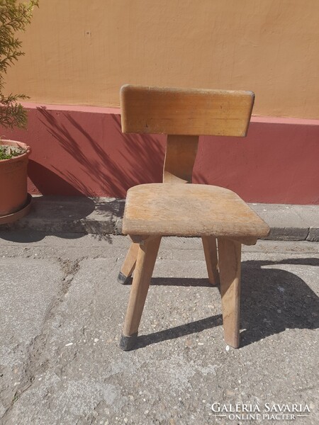 3 darab iskolai fa szék az 1950-1960-as évekből