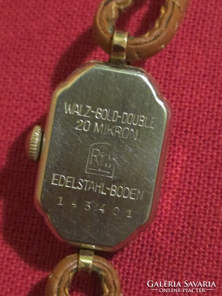 GUB Glashütte női retro zsebóra eredeti dobozában irataival