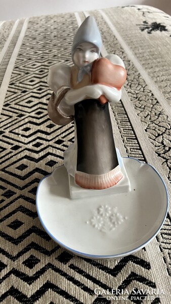 Zsolnay figura