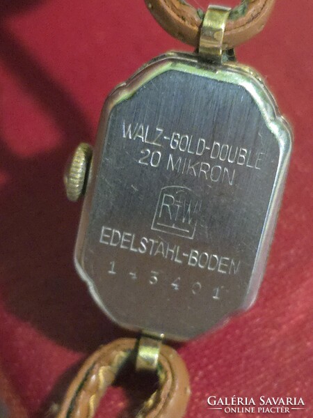 GUB Glashütte női retro zsebóra eredeti dobozában irataival