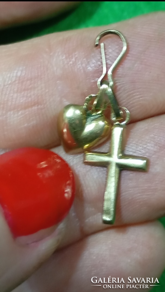 14 karátos sárga arany szív ,kereszttel  /0,66 g/