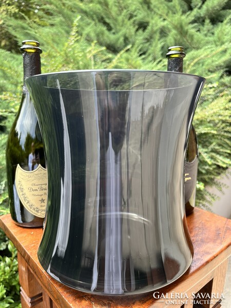 Dom Pérignon pezsgő jégveder – Martin Szekely tervezésében, füstszínű akrilból, ajándékozásra kész