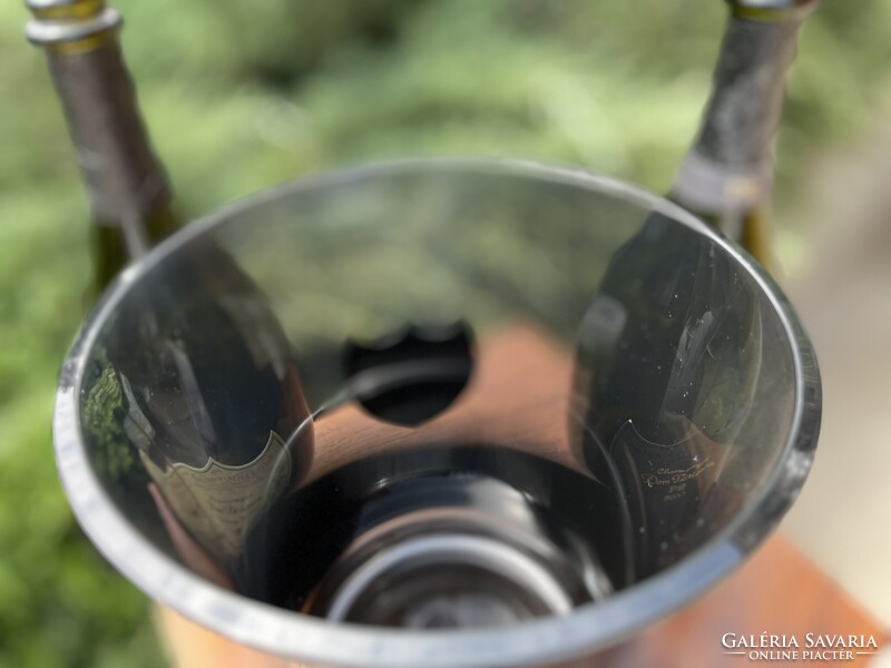 Dom Pérignon pezsgő jégveder – Martin Szekely tervezésében, füstszínű akrilból, ajándékozásra kész