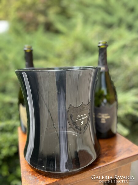 Dom Pérignon pezsgő jégveder – Martin Szekely tervezésében, füstszínű akrilból, ajándékozásra kész