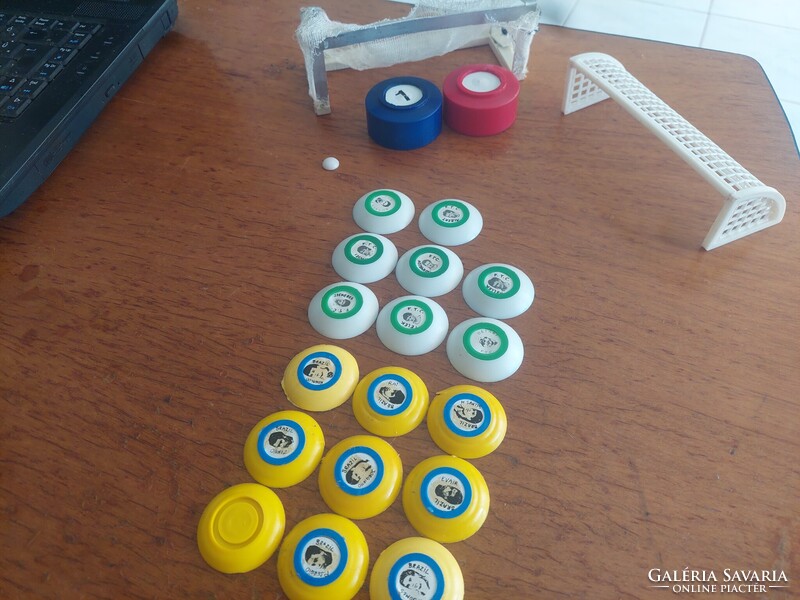 Retro brazil 1994 +Ferencváros gombfoci csapat