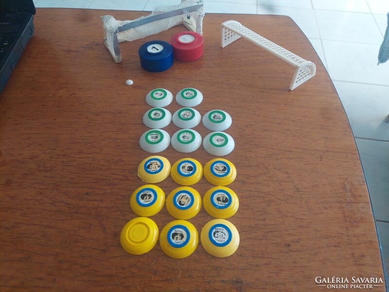 Retro brazil 1994 +Ferencváros gombfoci csapat