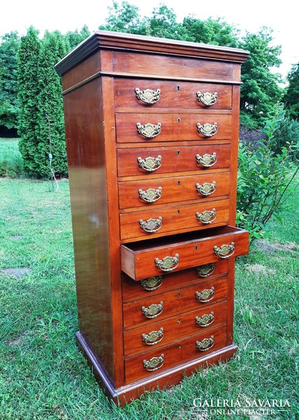 Chippendale 10 fiókos magas komód