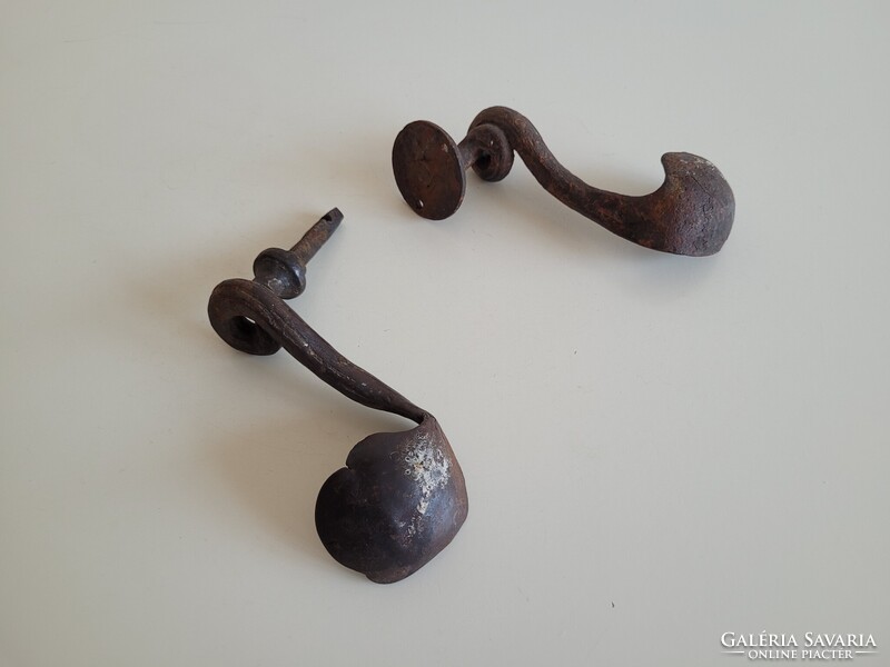 Antik kovácsoltvas kilincs régi kapu ajtó kilincspár
