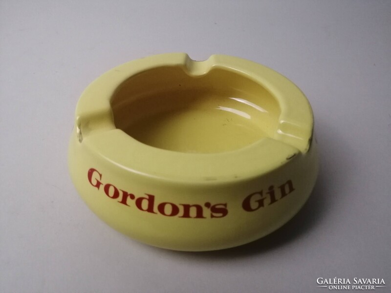 TRAFIKOS REKLÁMTÁRGY - GORDON'S GIN HAMUTARTÓ