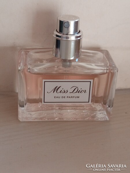Miss Dior Eau de Parfum 30 ml női parfüm