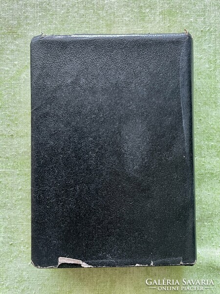 Régi imádságoskönyv kemény kötésben, tokjában jó állapotban - 12 x 9 cm