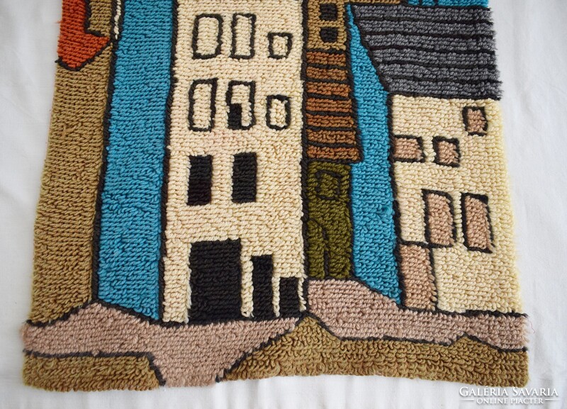 Város látkép fali szőnyeg , falikárpit retro régi subázott kézimunka 120x64cm
